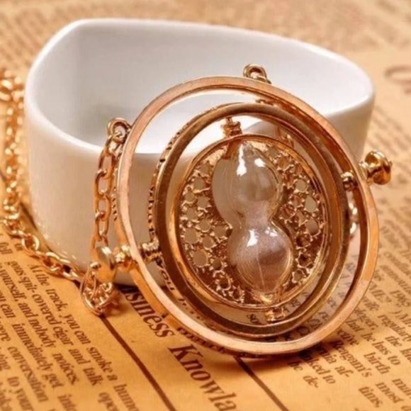 24K Gold Plated Harry Potter Hermione Time Turner White Sand Hourglass Necklace - Picture 2 of 5